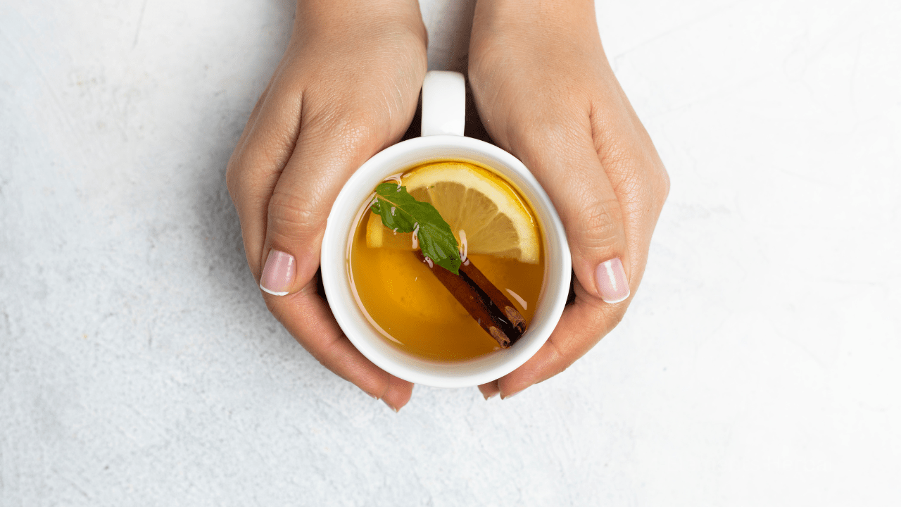 Bundle or Individual? How to Choose Between Our Tea Sampler and Single Teas